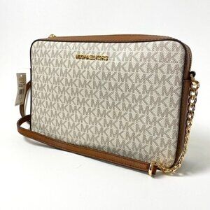 Michael Kors Handbag Large Jet set Crossbody Bag in Vanilla